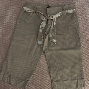 Junior’s Star City Tan Capris